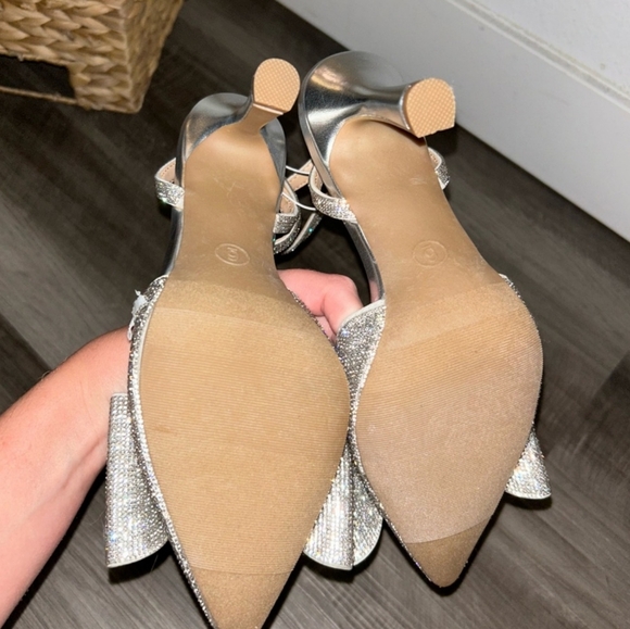 a new day Silver Rhinestone Julia Bow Heels - Picture 4 of 7